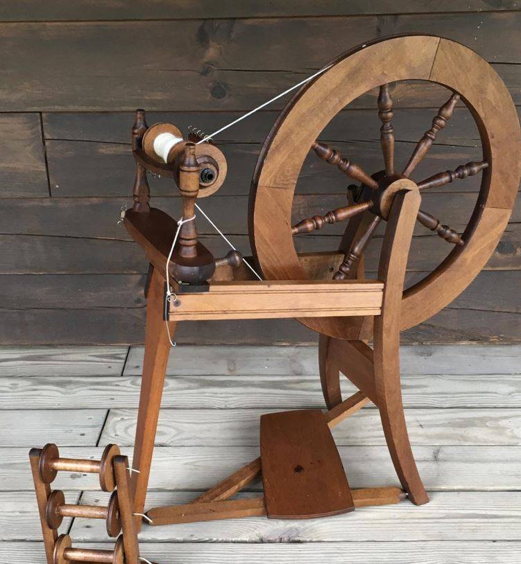 Ashford Traditional Spinning Wheel